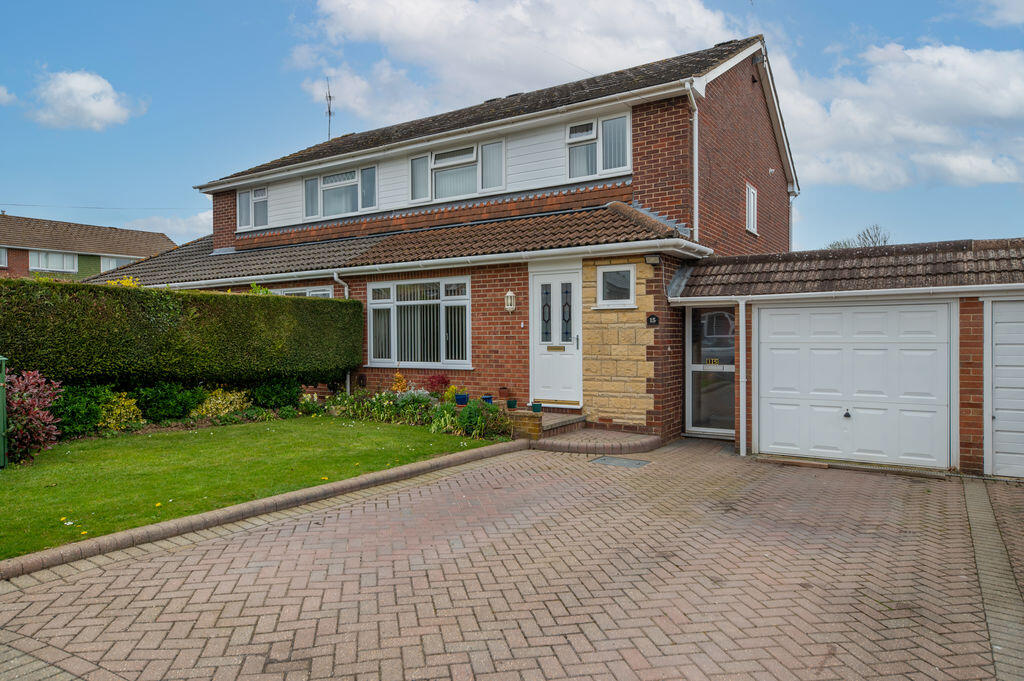 Main image of property: Lensyd gardens, Lovedean