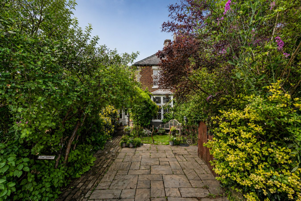 3-bed semi-detached on West End Lane, Essendon, Hatfield, AL9, £700,000