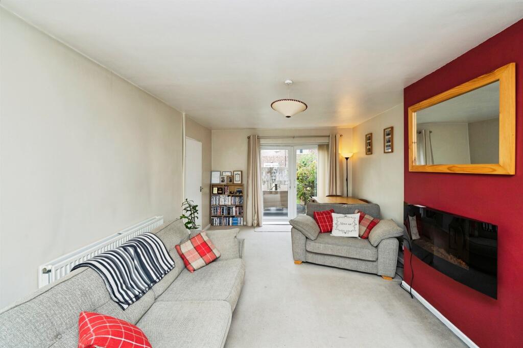 House in Wirral, Liverpool City Region - View 5