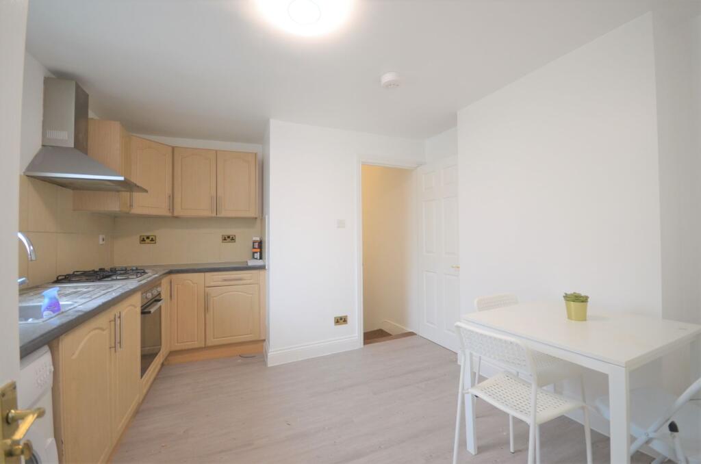 4 bedroom terraced house for rent