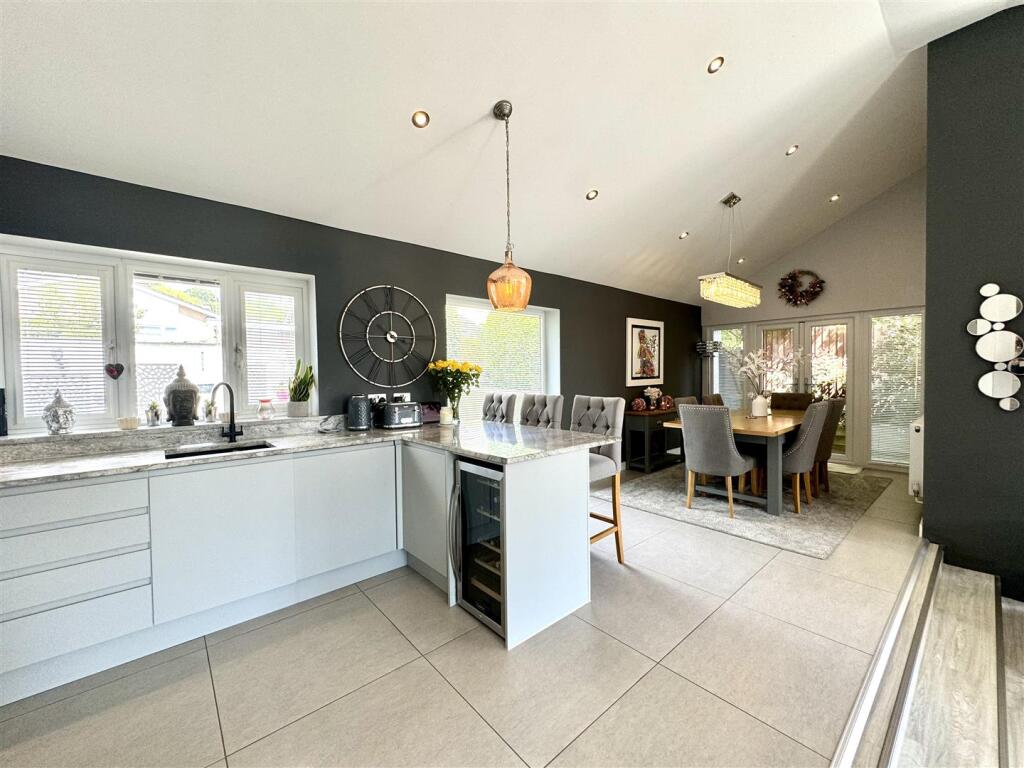 Orchard Rise, Pwllmeyric, Chepstow - More