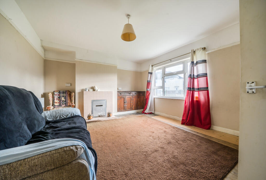 Avon Road, Cheltenham, Gloucestershire, GL52 photo 3
