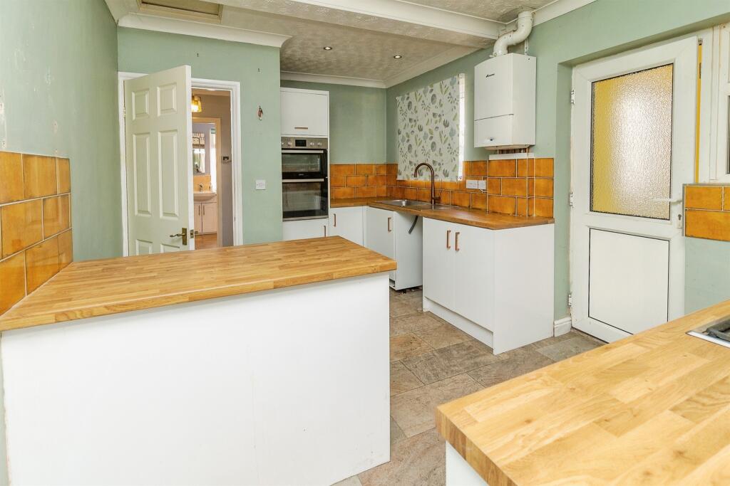 Wordsworth Drive, Bletchley, Milton Keynes photo 4