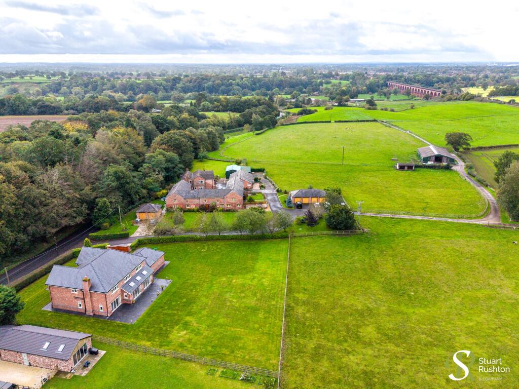 House in Crewe - View 2