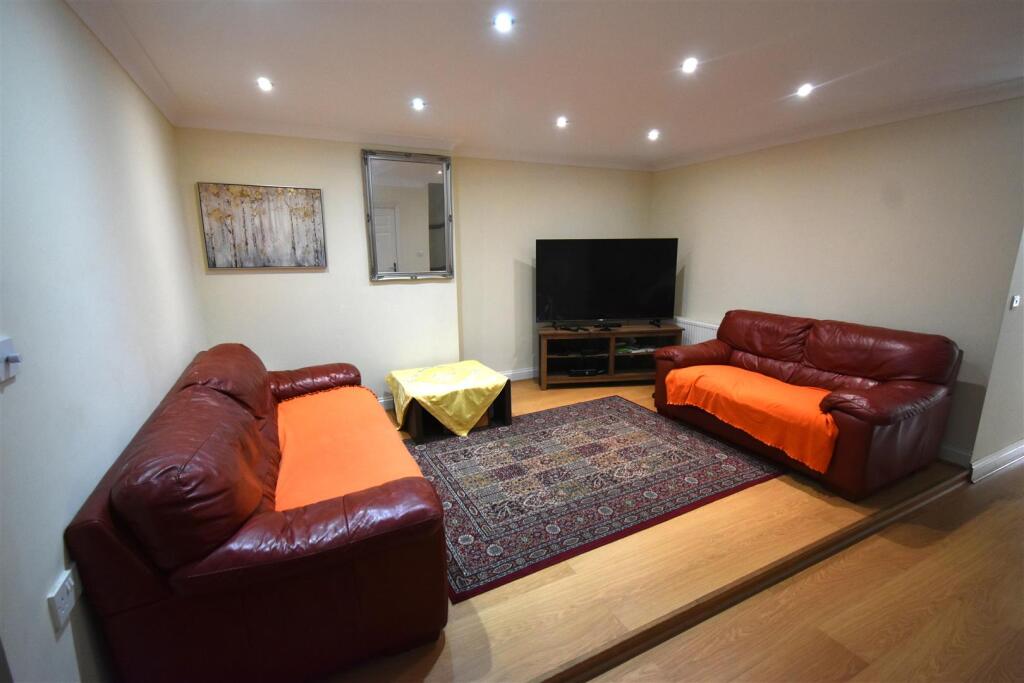 House in Dartford, Swanscombe and Greenhithe - View 5