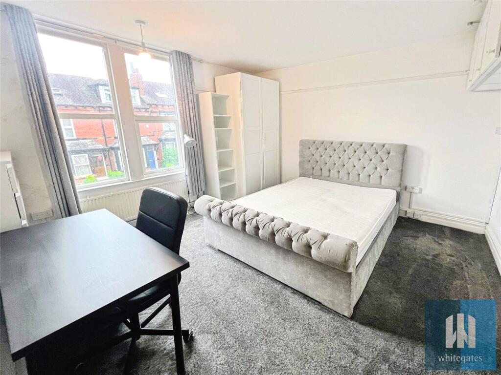 6 bedroom terraced house for rent