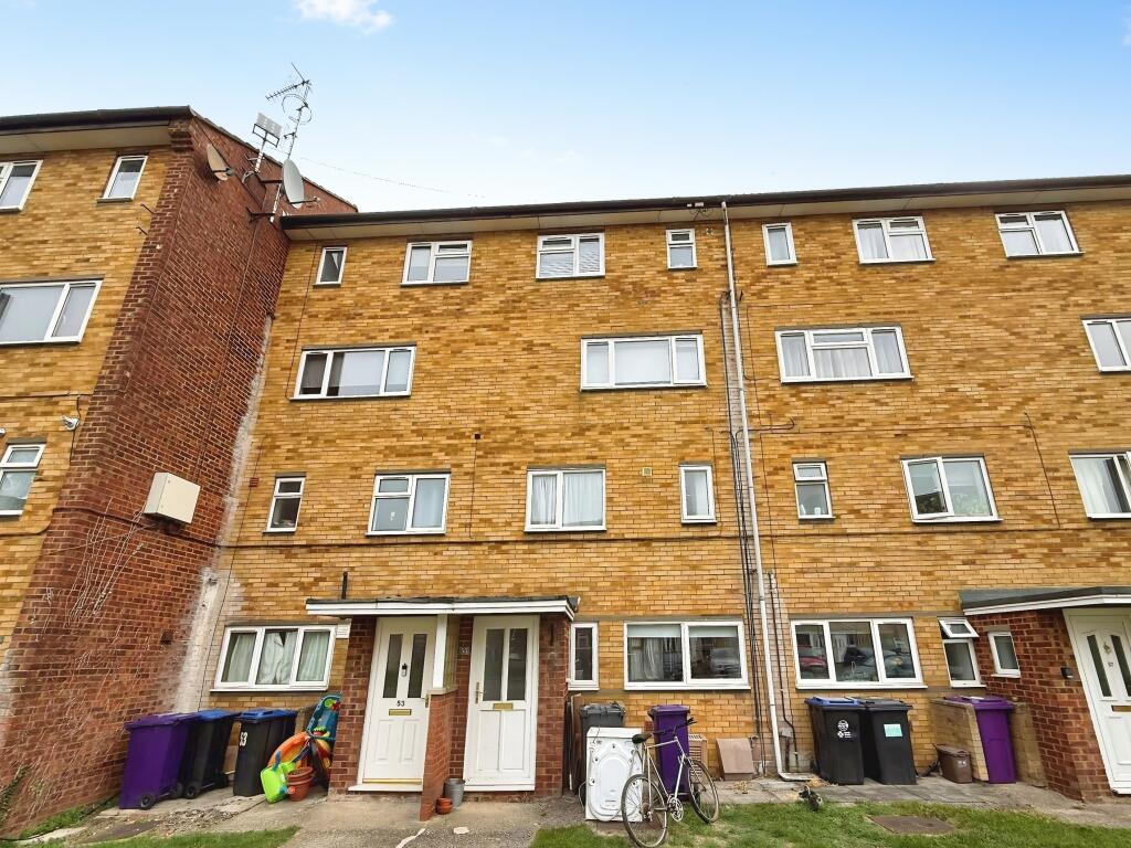 Main image of property: Shepherds Mead, Hitchin, SG5