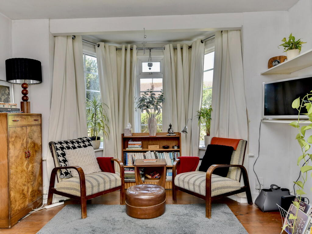 House in Worthing, West Sussex - View 3