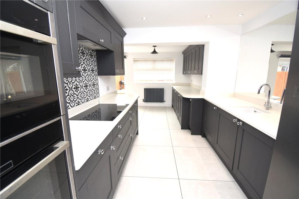 House in Ellesmere Port, The Coliseum - View 2