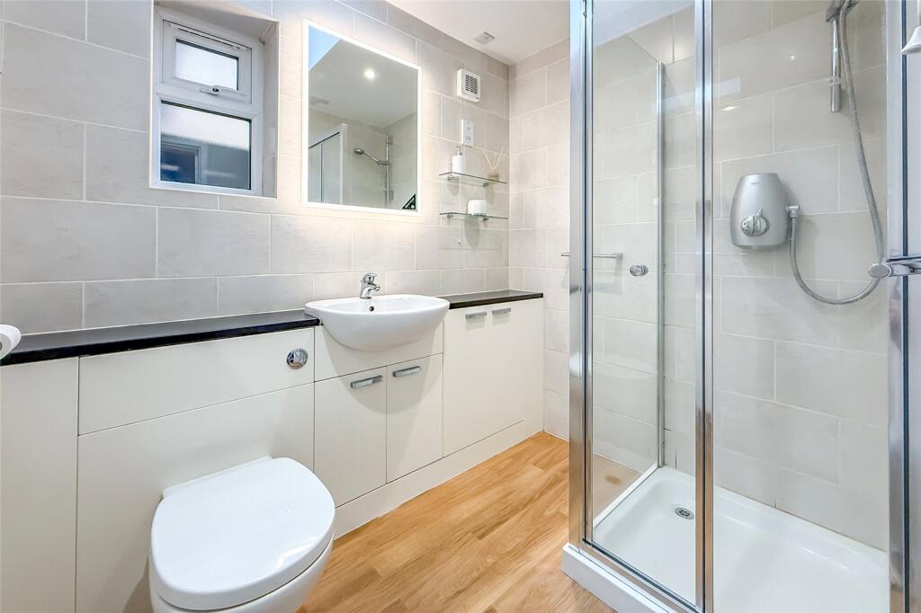 Additional image 8 of Aplins Close, Harpenden, Hertfordshire, AL5