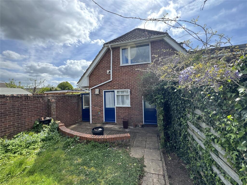 Main image of property: Park Mead, Monkton Heathfield, Taunton, Somerset, TA2