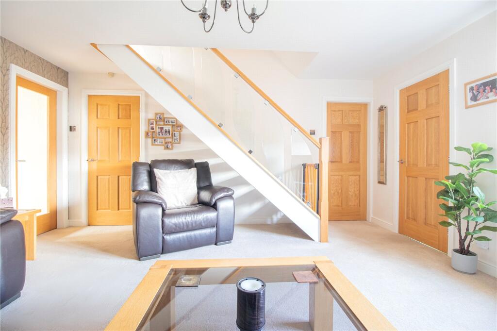 House in Barnsley, Barugh Green - View 3