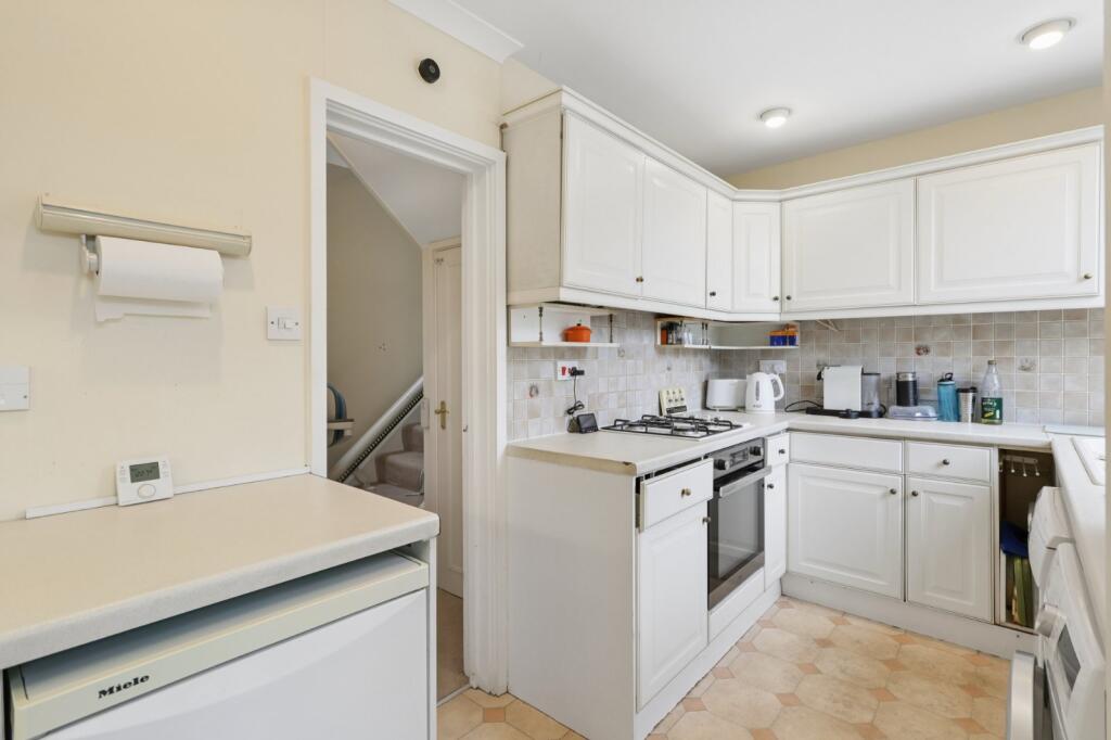 House in Kingston upon Thames - View 5