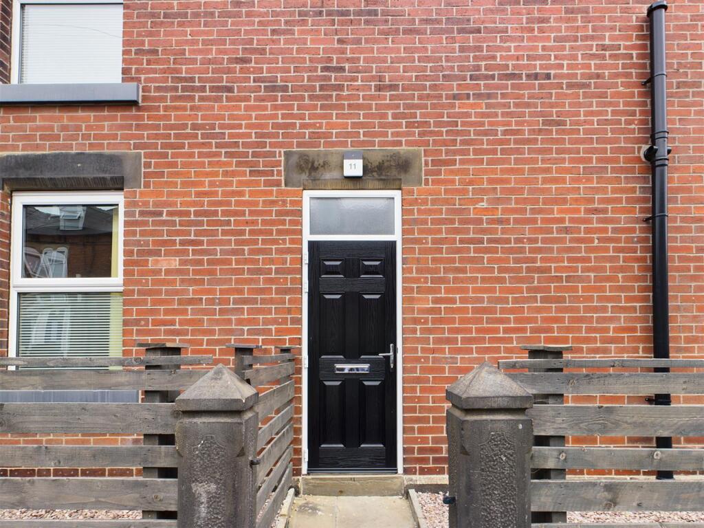 4 bedroom terraced house for rent