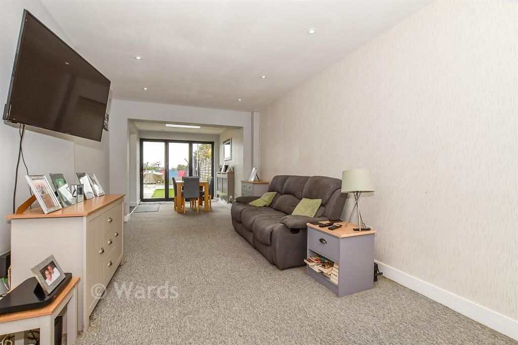 House in Greatstone, Lade, Lydd - More