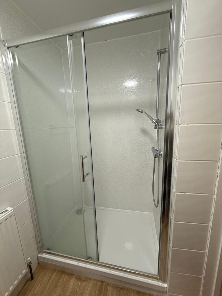 Room 205, SimplyStay Lincoln Road, Skegness, Lincolnshire, PE25 2EA - More