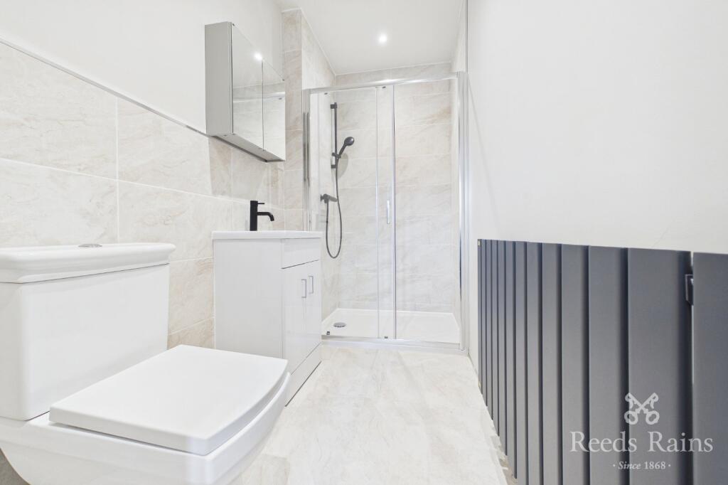 Apartment in Sheffield, Owlerton, Hillsborough - View 4