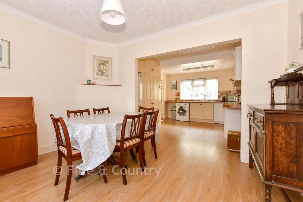 House in Ventnor, Niton - More