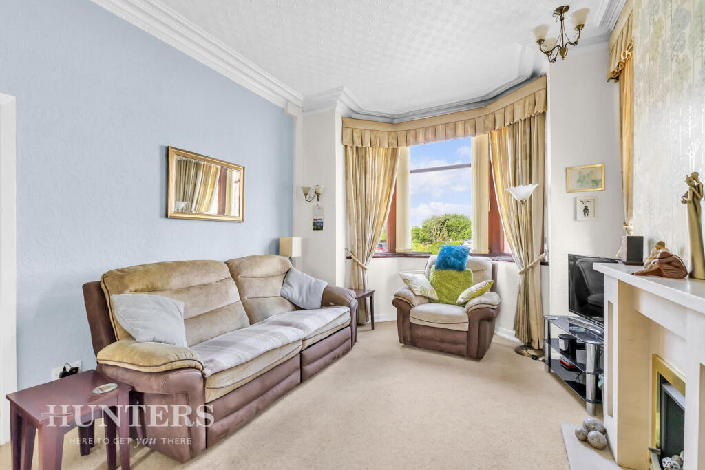House in Oldham, Greater Manchester - View 4