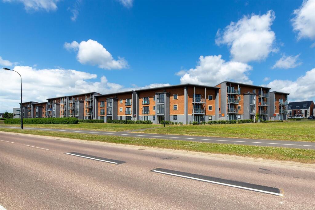 Main image of property: Elmwood Park Court, Great Park, NE13