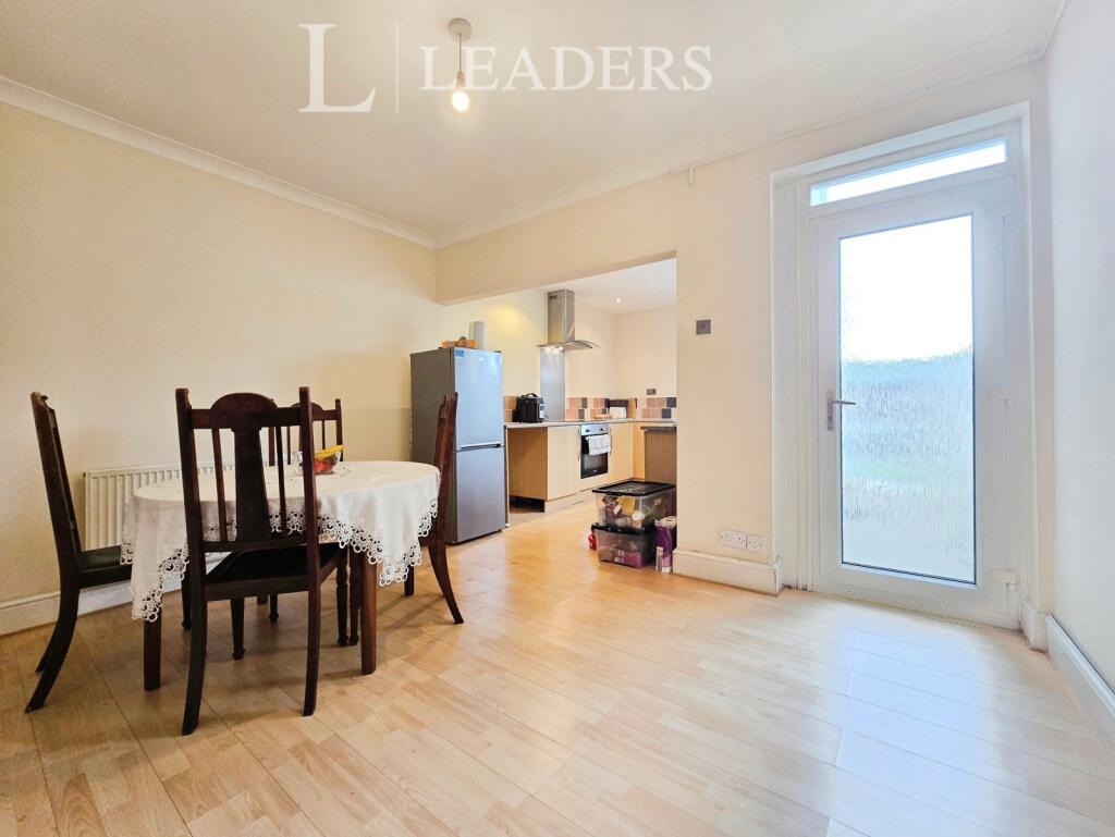 House in Portsmouth - View 4