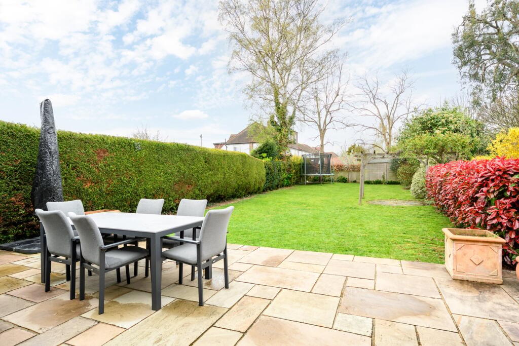 House in Elmbridge, Hersham - View 6