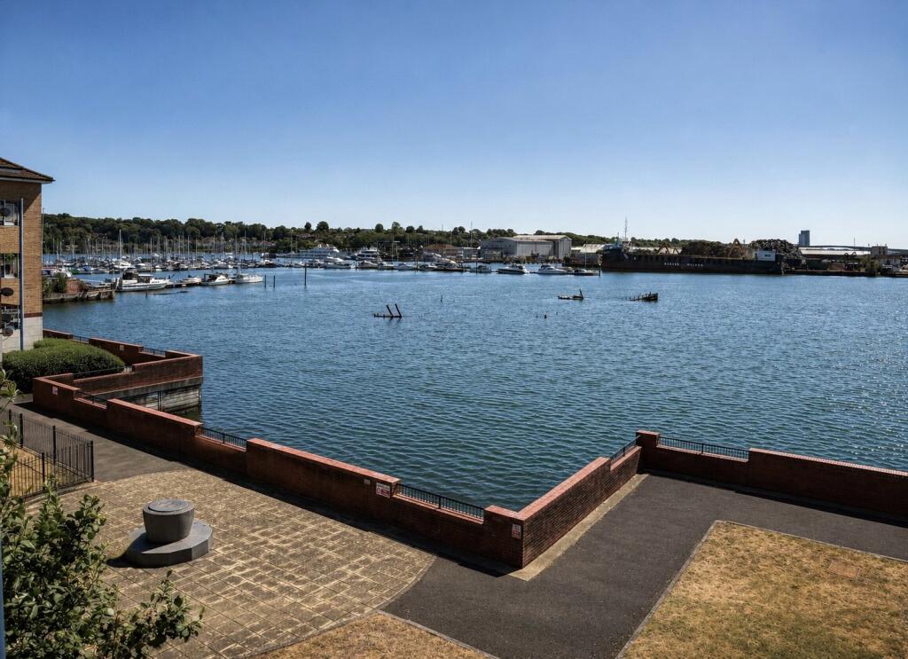 Apartment in Southampton - View 4