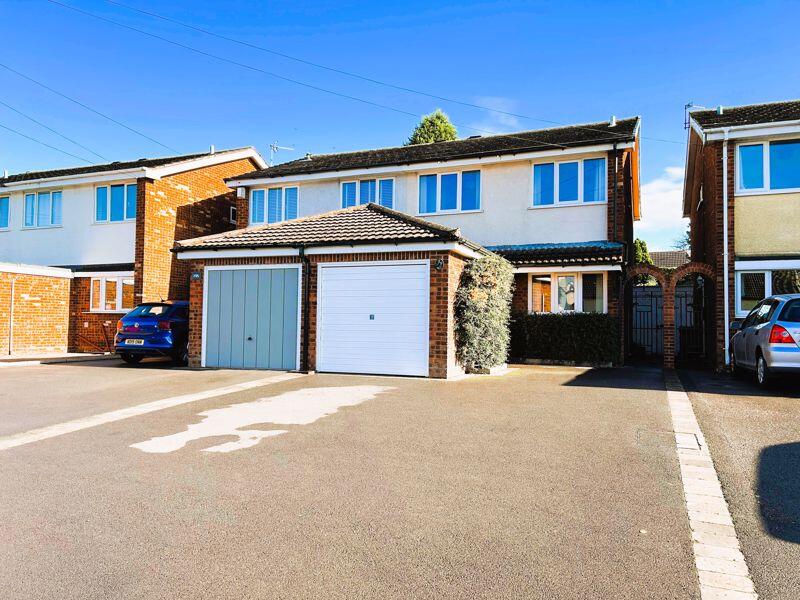 3-bed semi-detached on Howdles Lane, Brownhills, Walsall WS8 7PL, £230,000