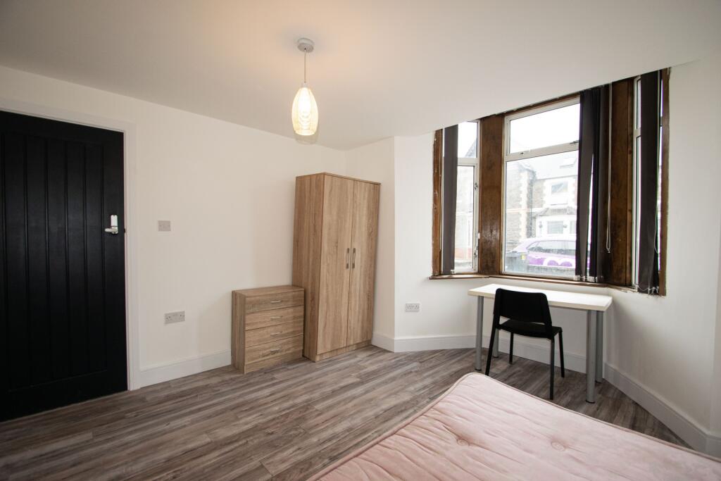 House in Cardiff, Maindy, Cathays - View 5