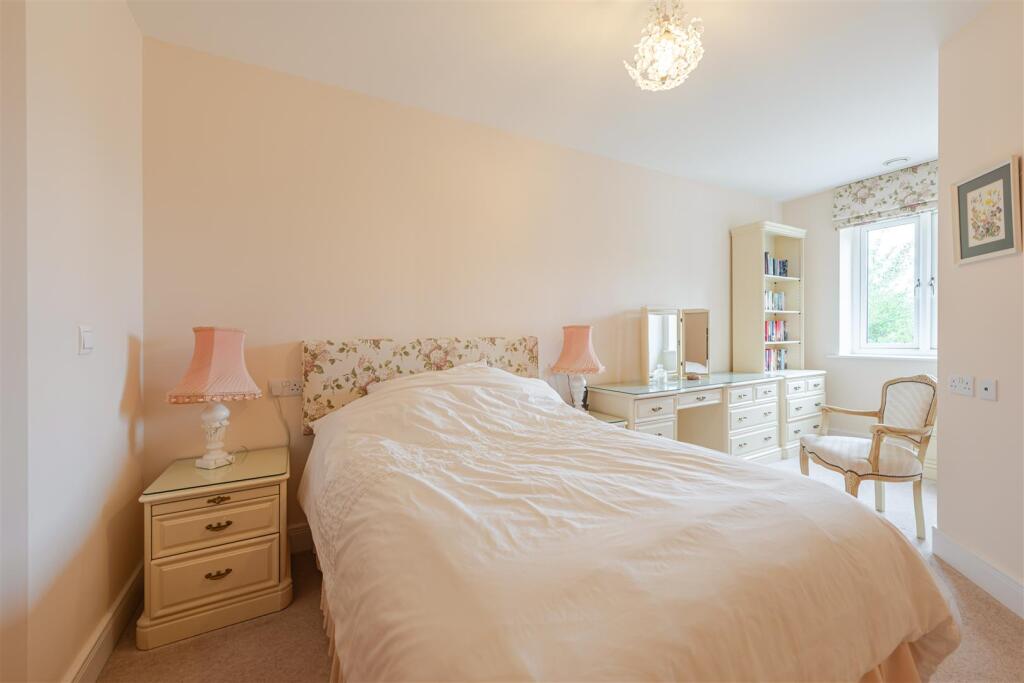Apartment in Stratford-on-Avon, Wellesbourne CP - More