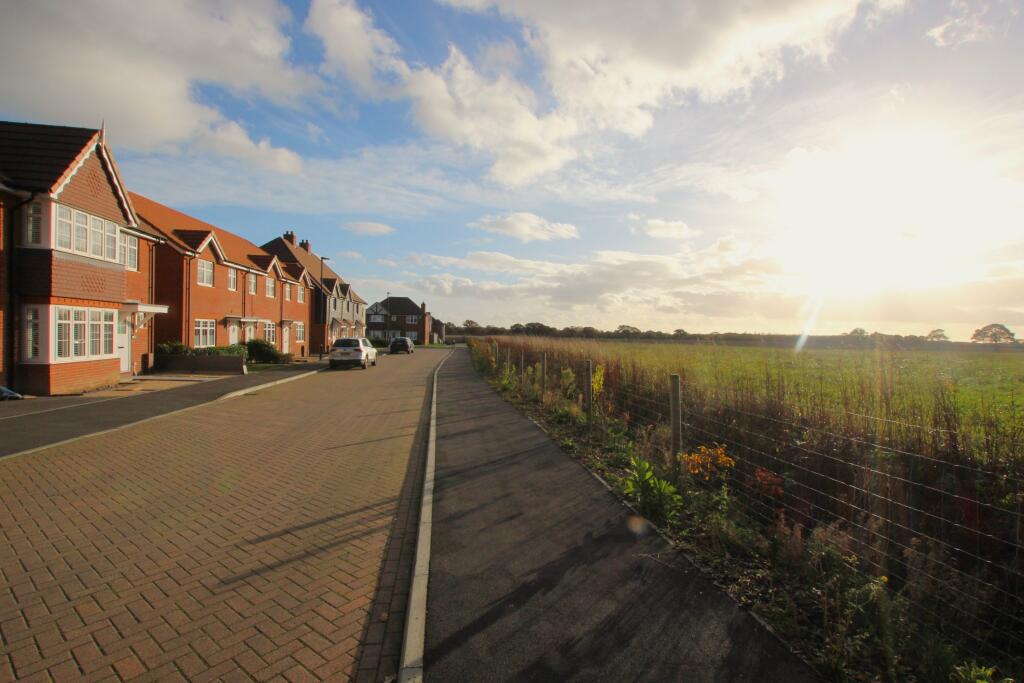 Kennett Way, Emsworth photo 2