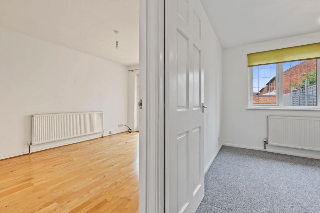 House in Stevenage - More