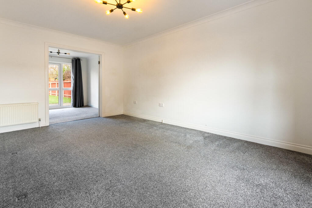 7 Bluebell Grove, Brigg, Lincolnshire, DN20 photo 4