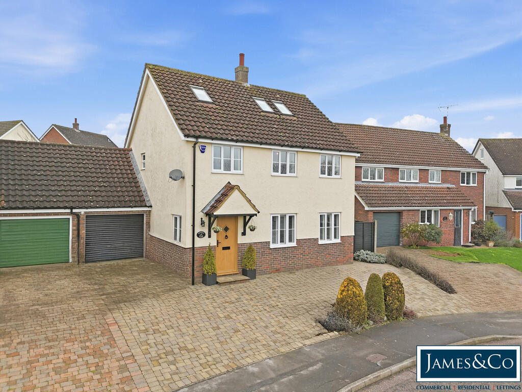 Main image of property: Ashfield Close, Dunmow