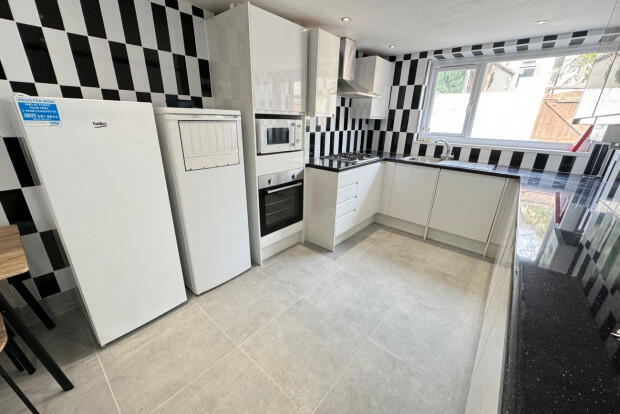 House in Cardiff - View 4