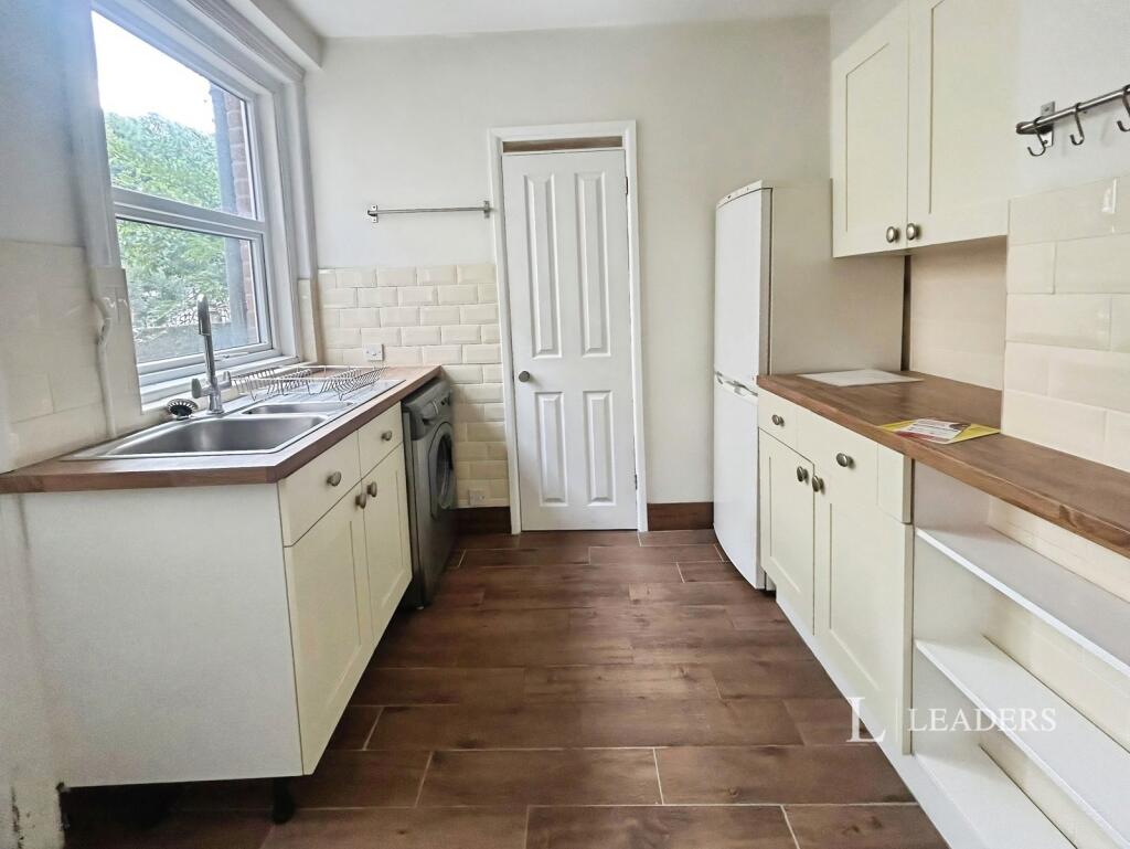 Apartment in Southampton - View 2