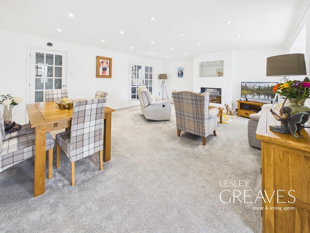 Beaumaris Drive, Gedling, Nottingham photo 3
