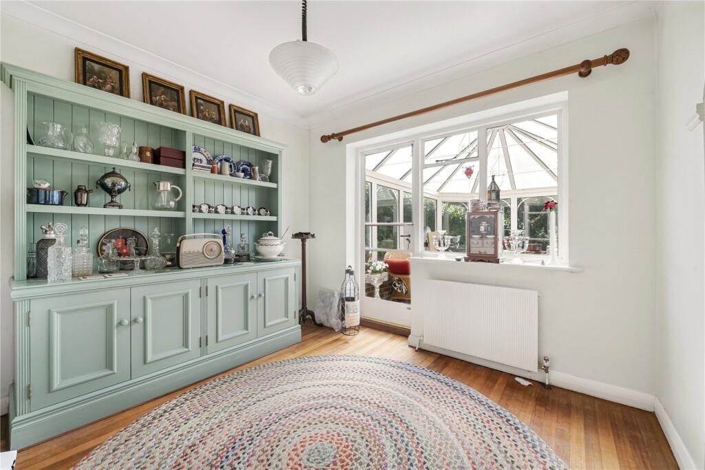 House in Haywards Heath, Bolney - View 4