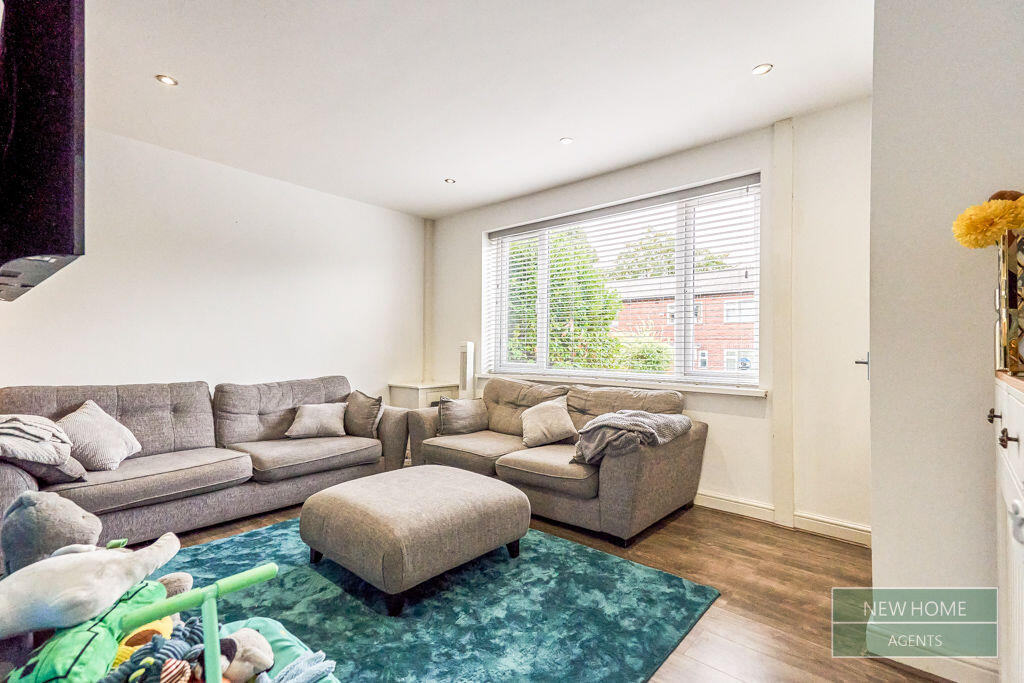 House in Salford, Greater Manchester - View 5