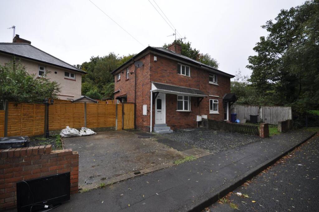 Main image of property: Warwick Road, Netherton
