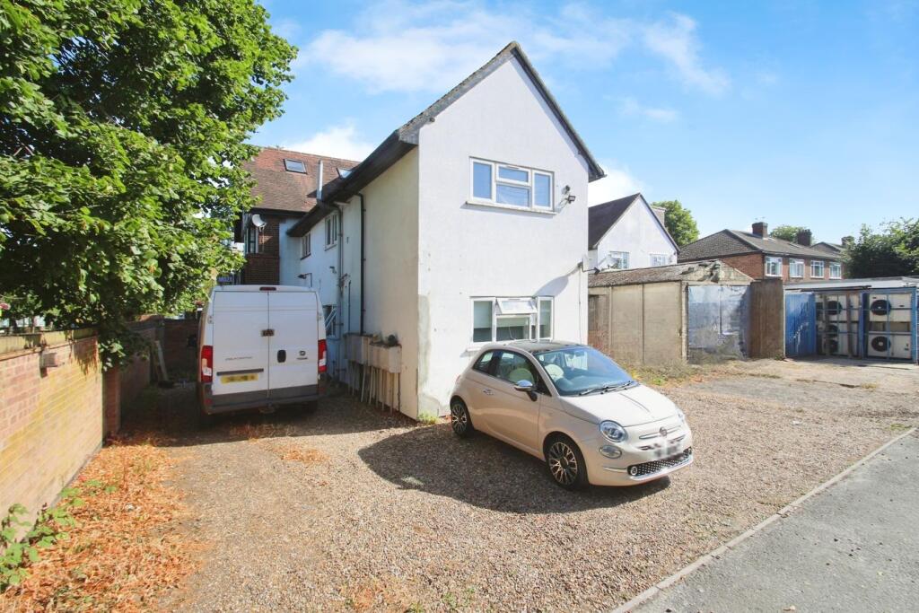 Main image of property: Wellesley Avenue, Richings Park, SL0