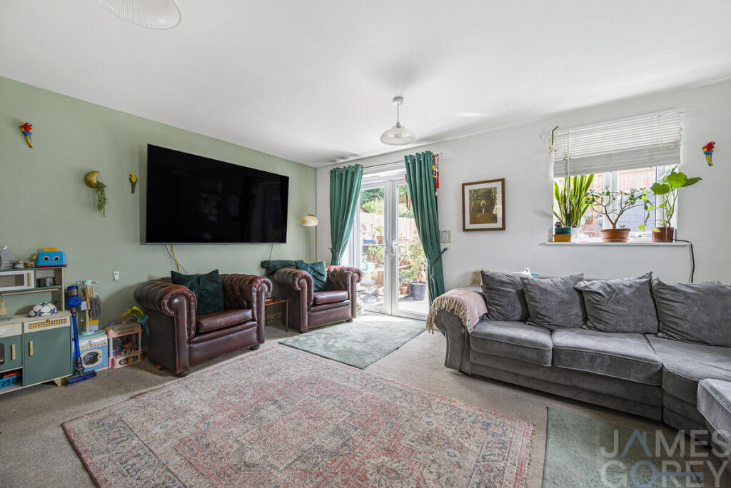 Main image of property: Chalk Close, Dartford, DA1 1AN