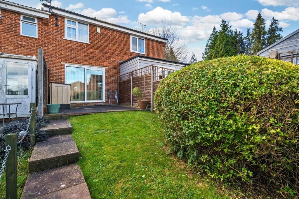 Arden Drive, Ashford TN24 photo 2