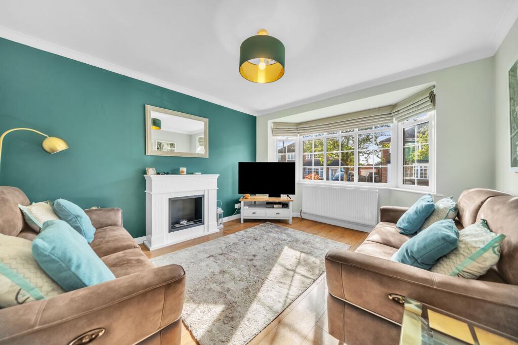 Ashley Drive, Bramhall, SK7 photo 4