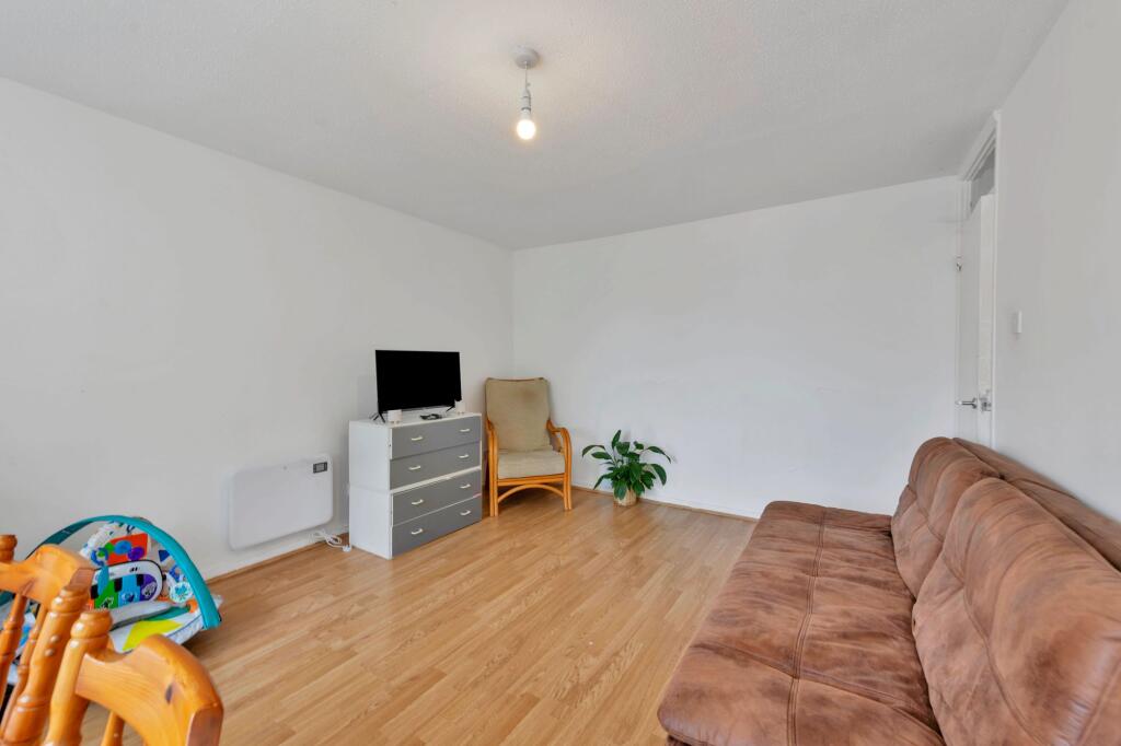 Apartment in Stevenage - View 4