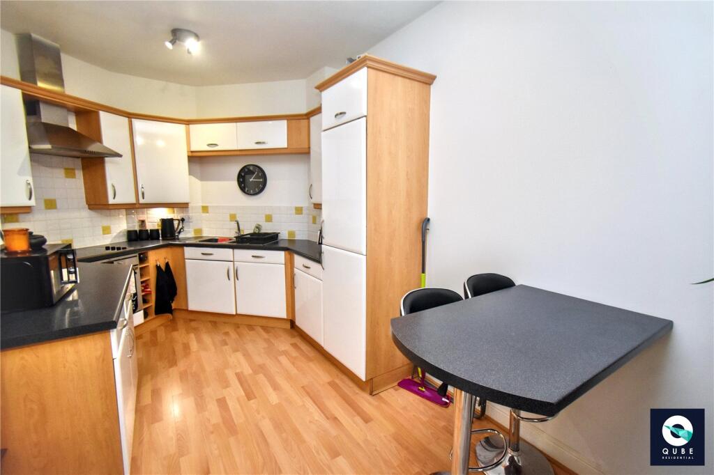 Apartment in Bolton - More