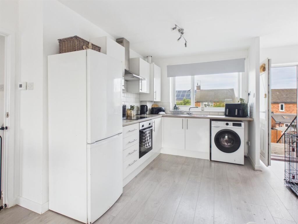 Apartment in Newcastle upon Tyne - View 5