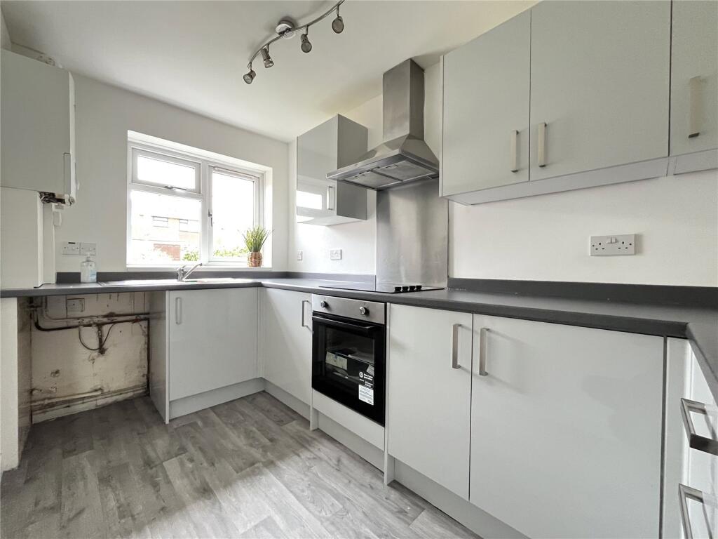 House in Chatham, Medway - View 2