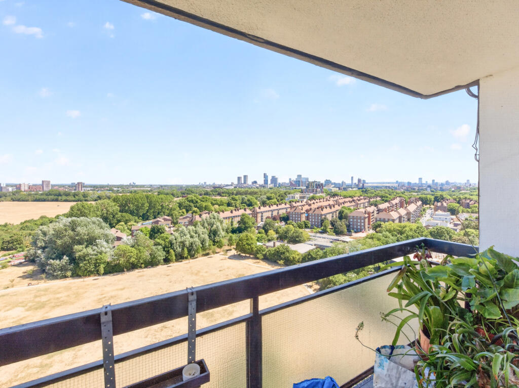Main image of property: Daubeney Road, London, E5