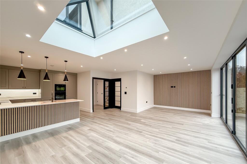 Main image of property: Marshalswick Lane, St. Albans, Hertfordshire, AL1